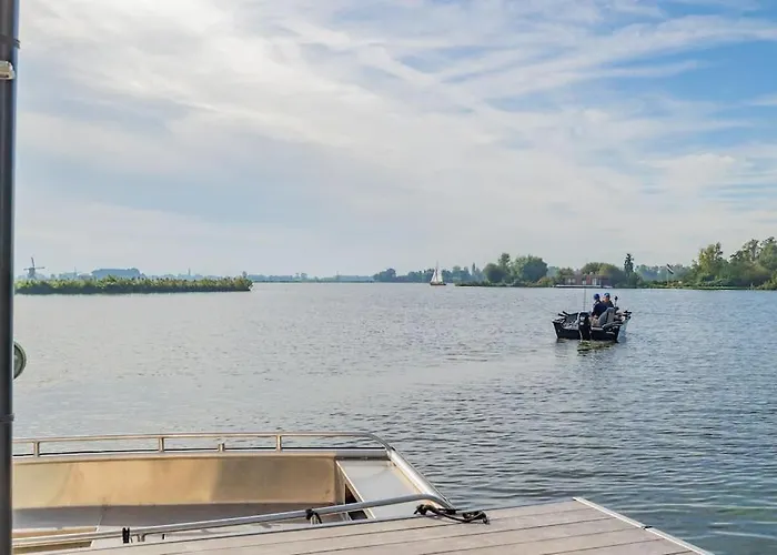 Surla Houseboat Hangloose Kagerplassen *