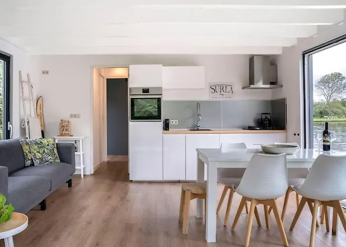 Surla Houseboat Hangloose Kagerplassen Botel *