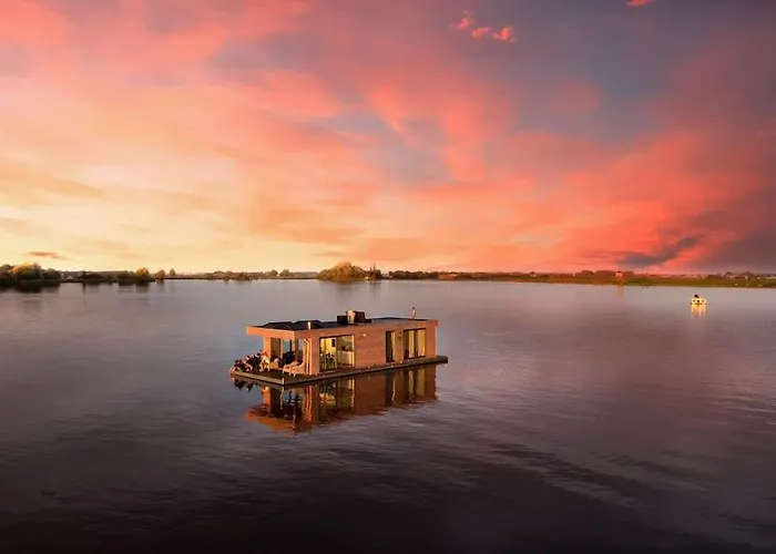 Surla Houseboat Hangloose Kagerplassen *