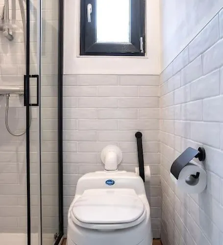 Surla Houseboat Hangloose Kagerplassen Botel