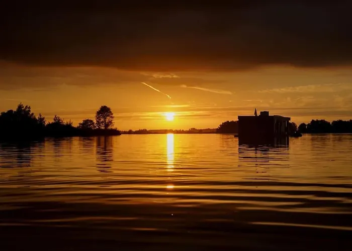 Surla Houseboat Hangloose Kagerplassen Botel