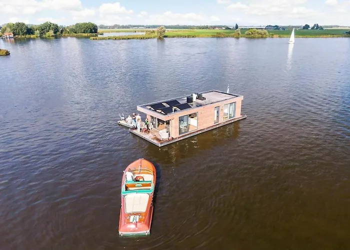 Surla Houseboat Hangloose Kagerplassen Buitenkaag