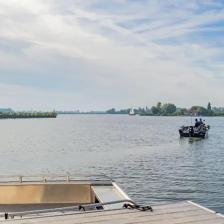 Surla Houseboat Hangloose Kagerplassen *