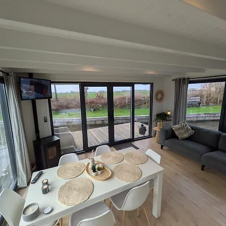 Surla Houseboat Hangloose Kagerplassen Båthotell